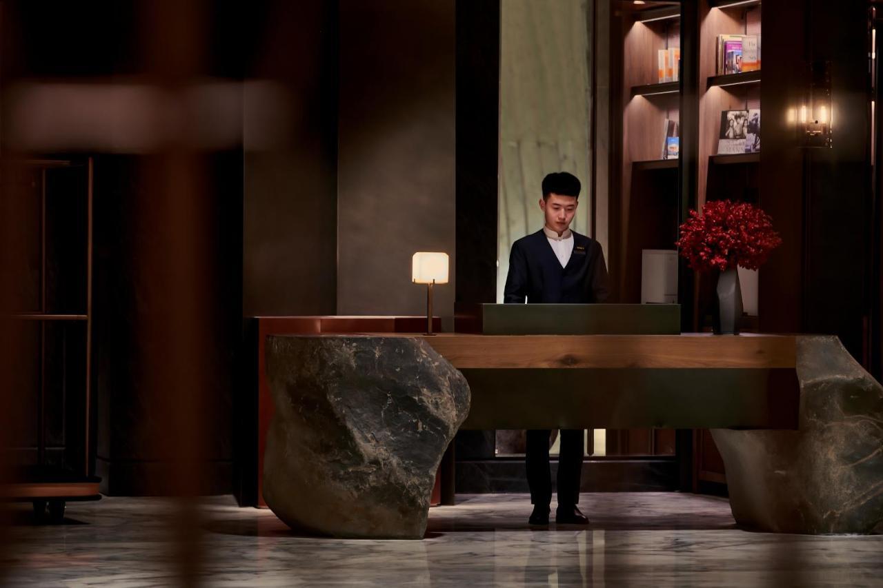 Mumian Beijing Daxing International Airport, Part Of Hyatt Hotel Exterior photo Concierge at the Mandarin Oriental, Beijing